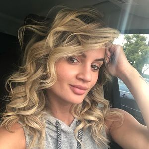 Meet your Posher, Cibele